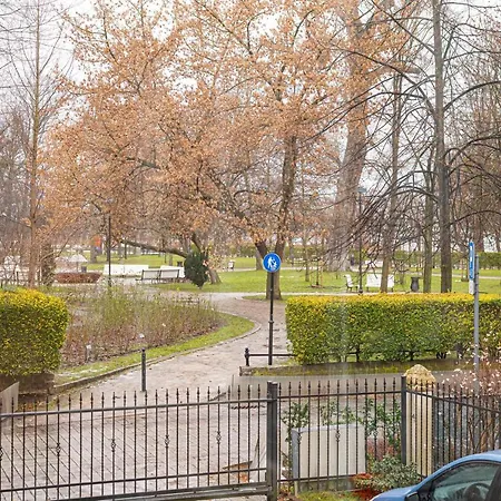 Mona Lisa Апартаменты