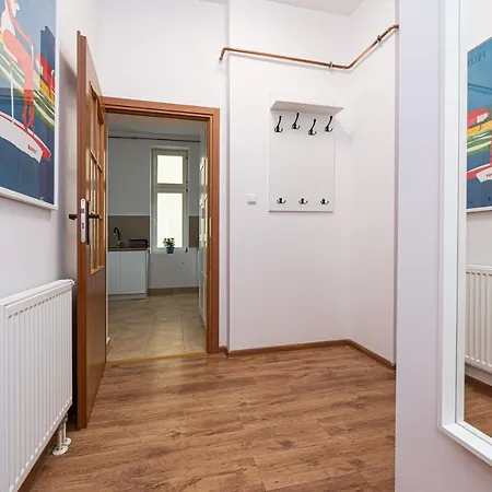 Mona Lisa Apartment *