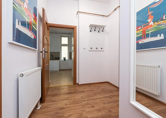 Mona Lisa Апартаменти *